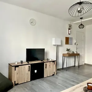  Appartement Lumineux Et Traversant France